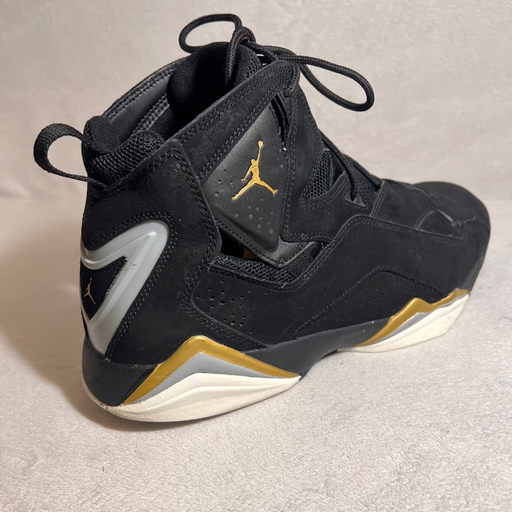 Jordan Men's True Flight Black Metalic Gold 342964-070 Size 13